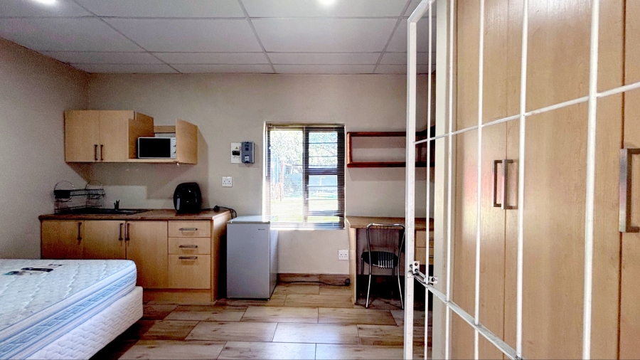 To Let 1 Bedroom Property for Rent in Park West Free State